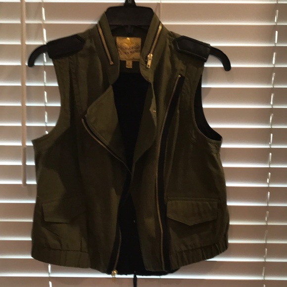 Jacket - Picture 3 of 5